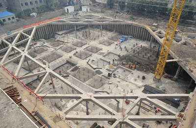 筑牢安全防線 鄭州市全面開展深基坑施工安全專項(xiàng)檢查行動(dòng)