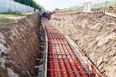 用“掃雷”施工法推進電纜鋪設，二航局助力車谷新能源汽車產(chǎn)業(yè)“加速跑”